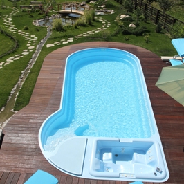 Piscina ingropata, armata cu fibra de sticla, Ibiza clasic, 9.4 x 3.9 x 1.5 m + sistem complet de accesorii
