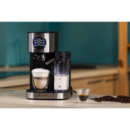 Espressor cafea Studio Casa Barista Latte SC509, cafea macinata, 15 bar, 1470 W, capacitate rezervor apa 1.2 litri, rezervor lapte inclus, capacitate rezervor lapte 0.7 litri, functie de memorare a cantitatii selectate, argintiu + negru